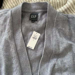 Size large ultra soft Gap boyfriend cardigan, heather gray. New with tags!